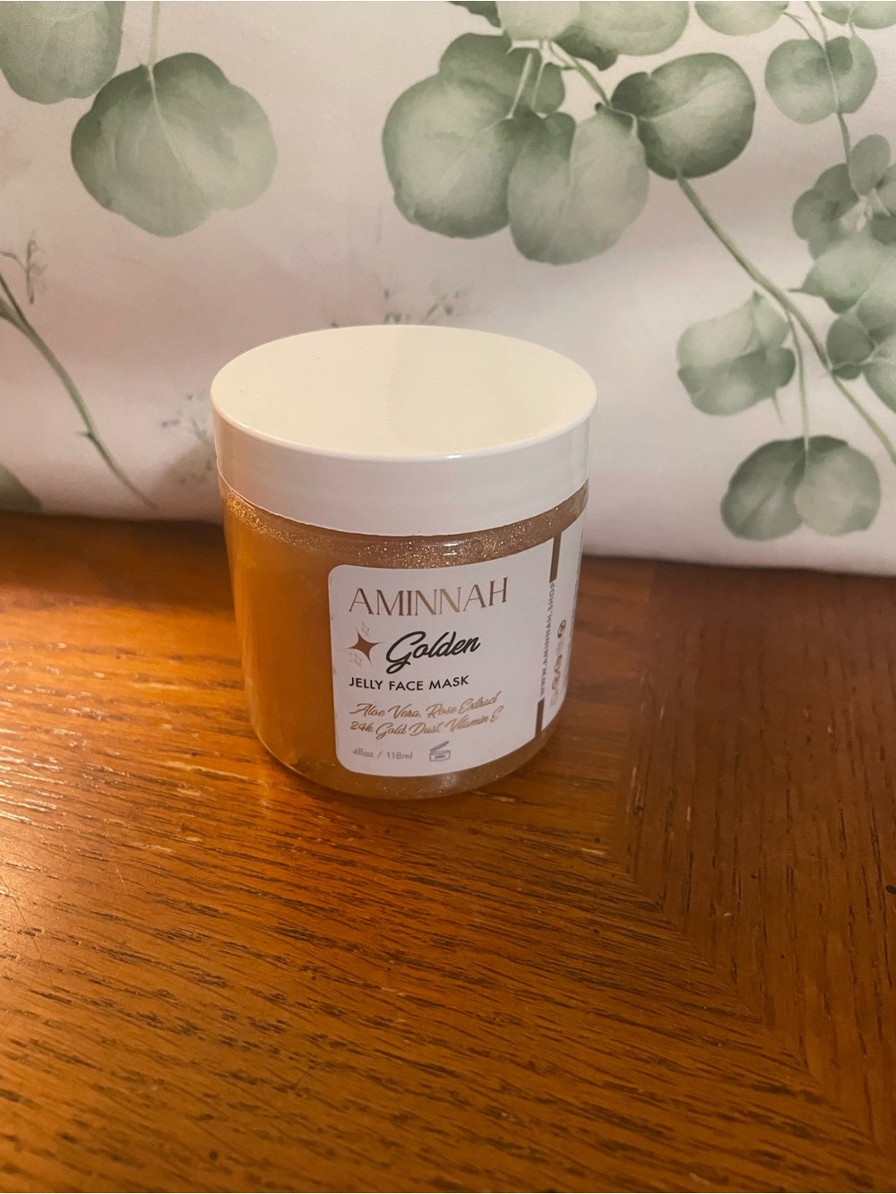 Aminnah Golden Jelly Face Mask